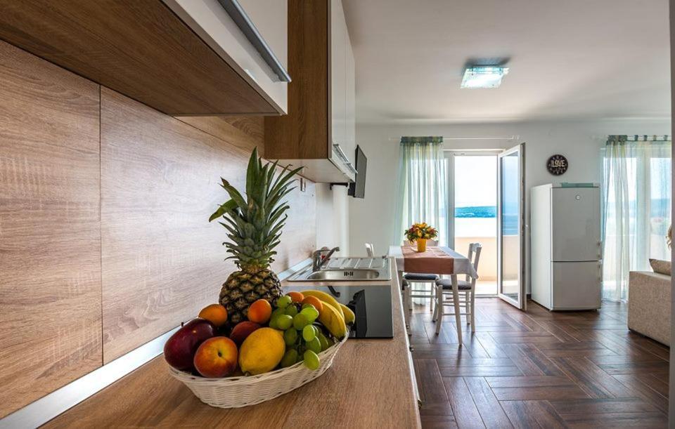 Apartments Dora فانتاسيسي المظهر الخارجي الصورة