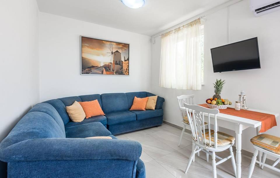 Apartments Dora فانتاسيسي المظهر الخارجي الصورة