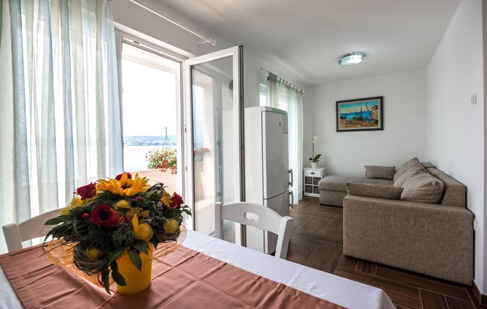 Apartments Dora فانتاسيسي المظهر الخارجي الصورة