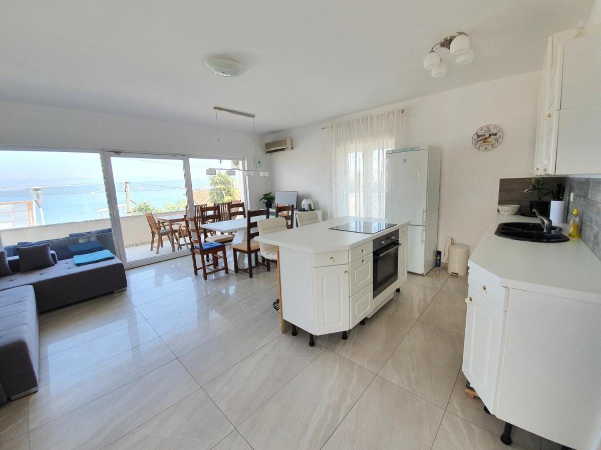 Apartments Dora فانتاسيسي المظهر الخارجي الصورة