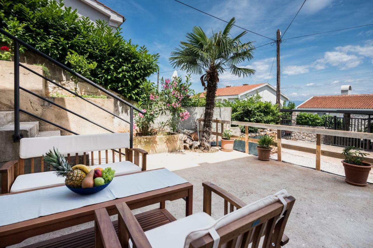 Apartments Dora فانتاسيسي المظهر الخارجي الصورة