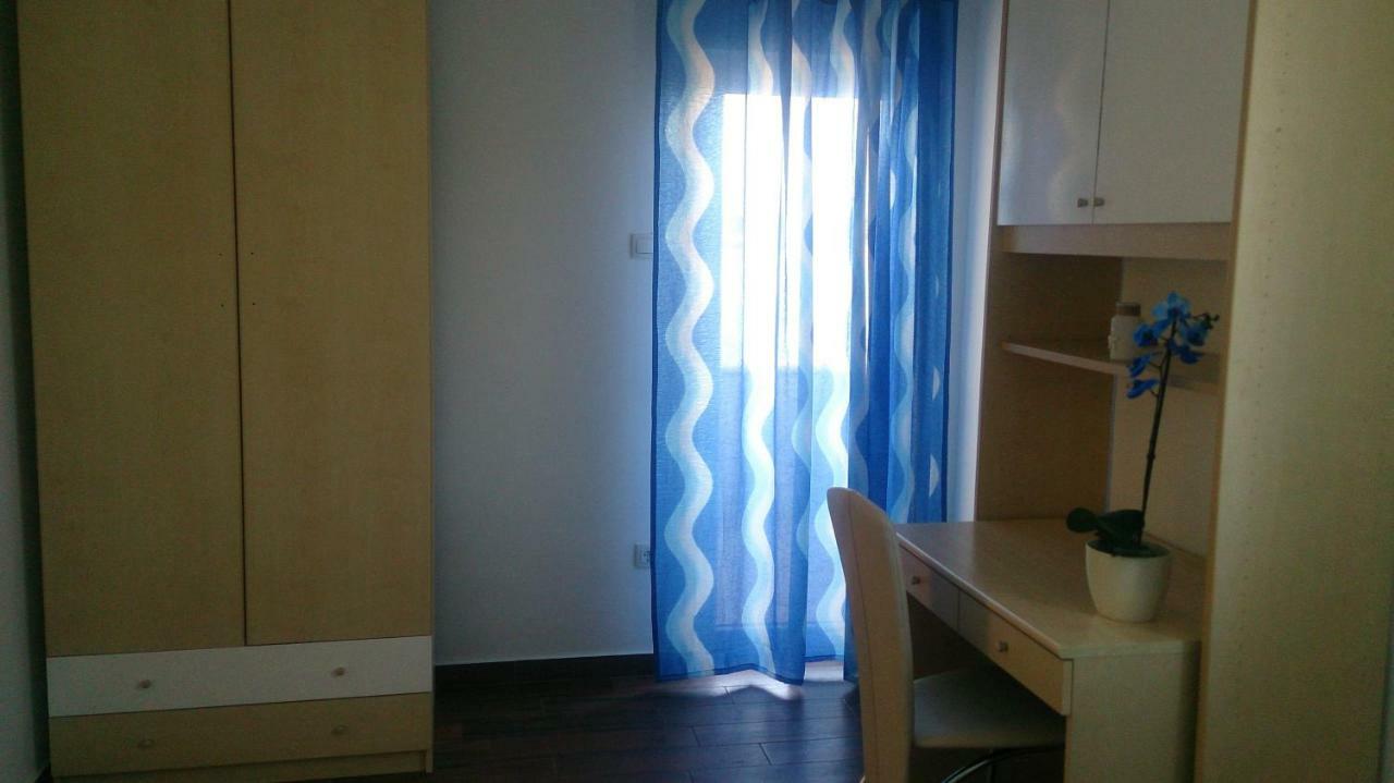 Apartments Dora فانتاسيسي المظهر الخارجي الصورة
